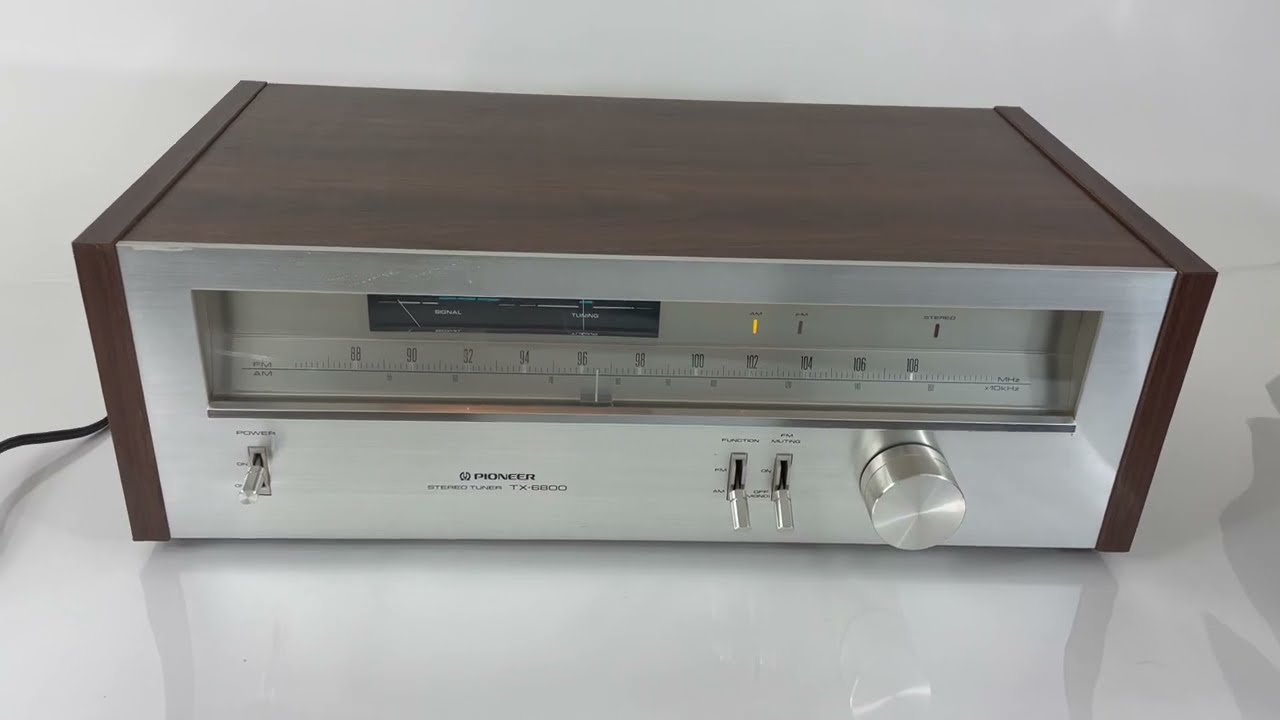 Vintage Pioneer TX-6800 AM/FM Stereo Tuner - Clean Condition