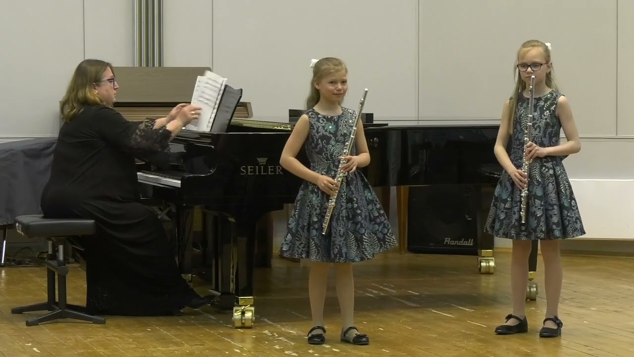 Дуэт Счастливая Анна и Авдеева Мария - YouTube