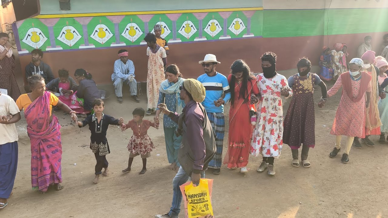 हमारे घर  के बाहर ही मेला लग  गया है 😍ll 