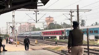 Dhauli Express Arrival With Honking By Wap7 Locomotiveexploringmycountryindiatrain Videostravel