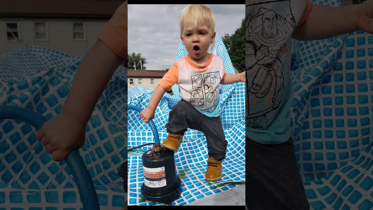 Dry and powder your pool storage before folding 