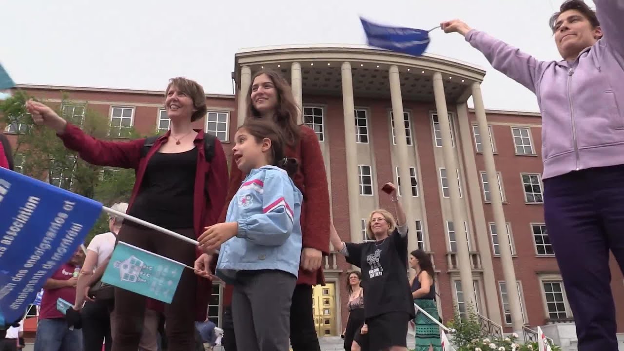 Parents picket EMSB over education cuts