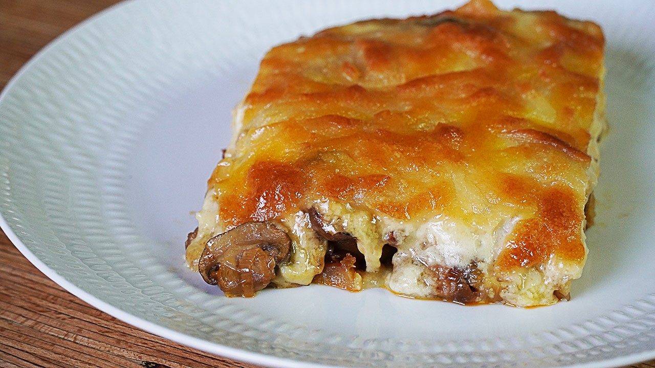 PATATAS CON BECHAMEL Y CHAMPIÑONES. COMIDA FÁCIL, ECONÓMICA Y DELICIOSA