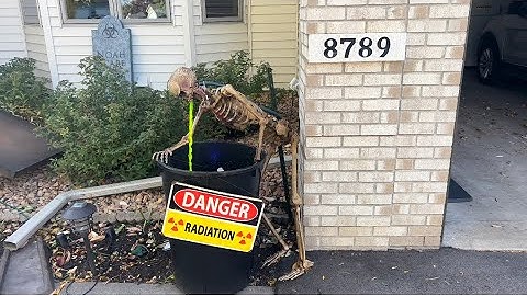 🎃Haunt Build #3🎃 💀DIY Puking Skeleton💀