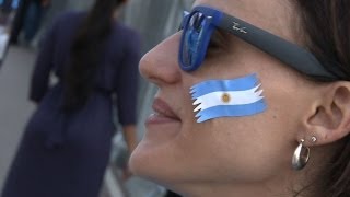 El Maracaná se tiñe de celeste y blanco para el debut de Argentina