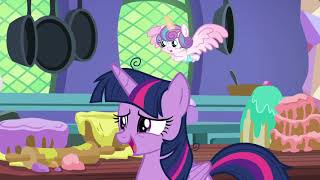 Flurry Heart messes with Twilight's pudding - Best Gift Ever