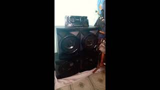 Gtr888 tocando barões da pisadinha bayb voltar
