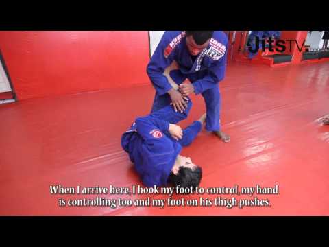 Ricardo Vieira - Half Spider-Guard Sweeps - PART 1 - Jits Magazine