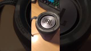 Jbl flip essential bass test LFM