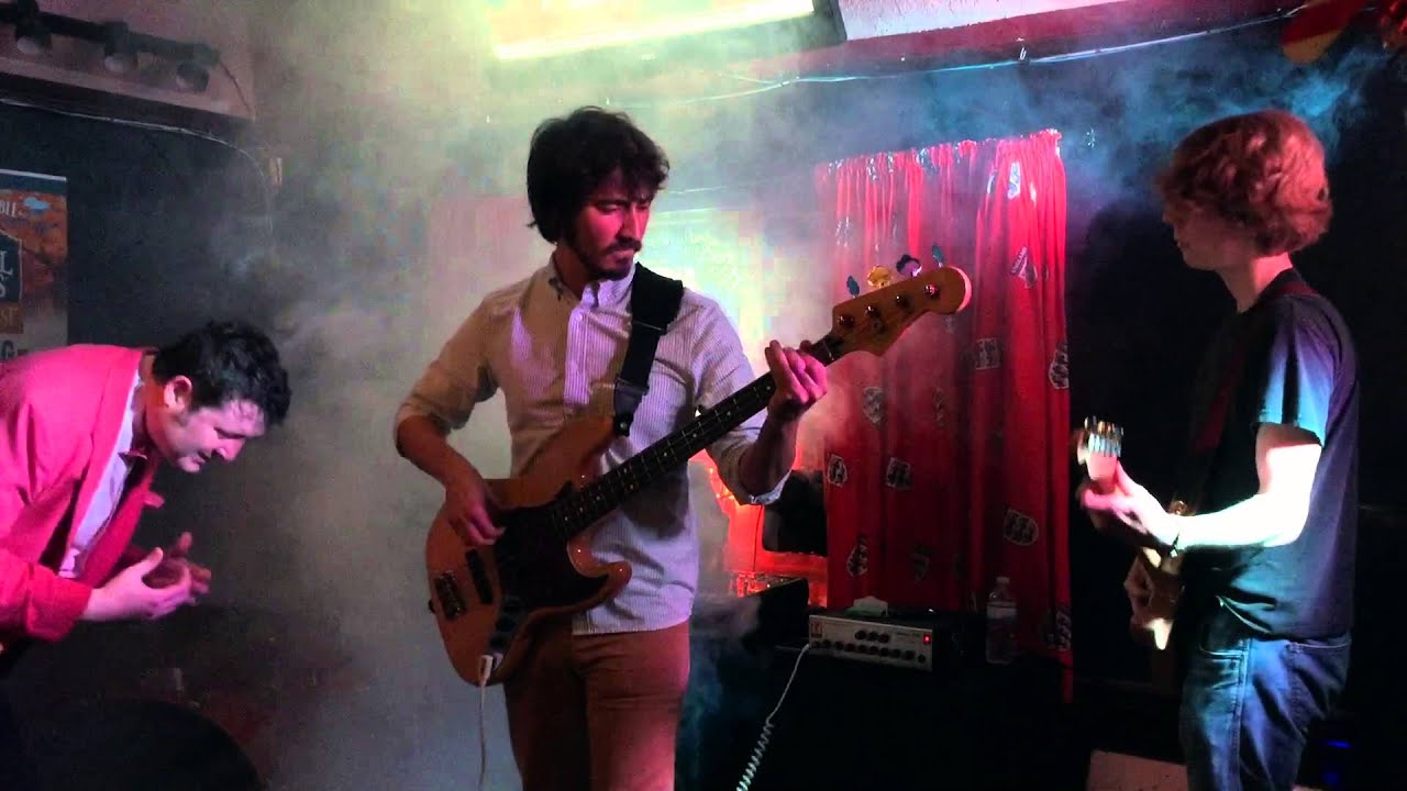 Hot Pink Playing I Want You (She's so Heavy) camera iphone 8 plus apk