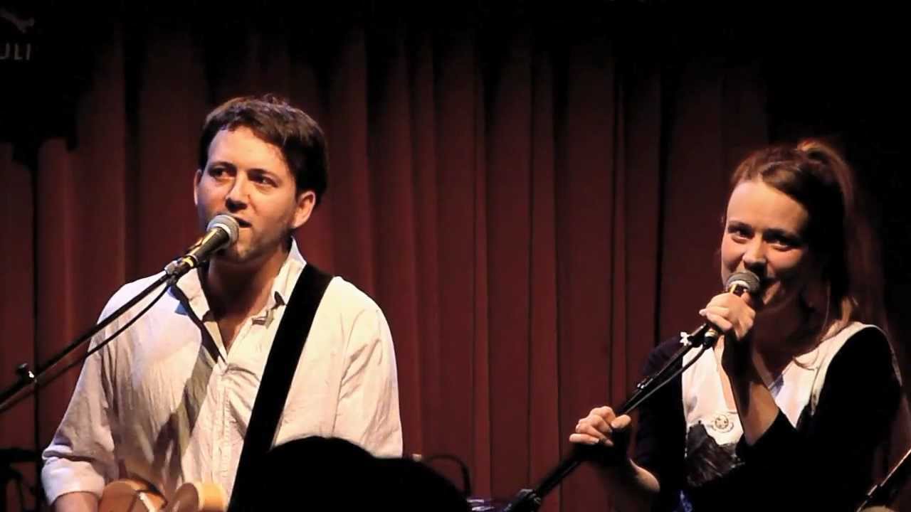 Trummer ft. Nadja Stoller - Paralleluniversum