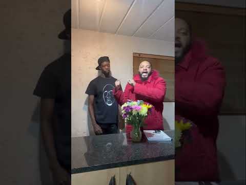 Mam Sbosh noMtana ka Mam Zitha address the Youth 🤣🙆🏾‍♂️😄 #RobotBoii #AlphiSipho #GoodFriday