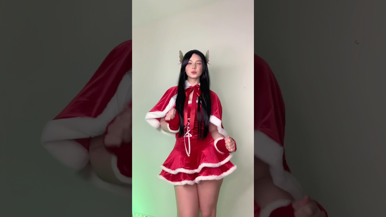 Hi🎄 #cosplay #kanaekocho #christmas    #happynewyear #demonslayer #dance #anime #tiktok #shorts