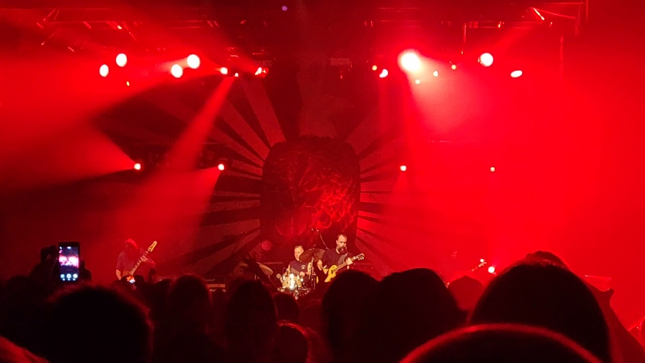 Clutch bang bang bang vamonos Elysée Montmartre Paris 15/12/2018 YouTube