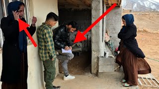 Mehrad's attempt to win the heart of Afsana and Afsana's contact with Pejman