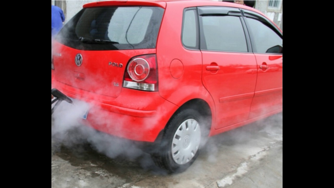 LIMPIEZA DE EXTERIOR AUTO CON VAPOR