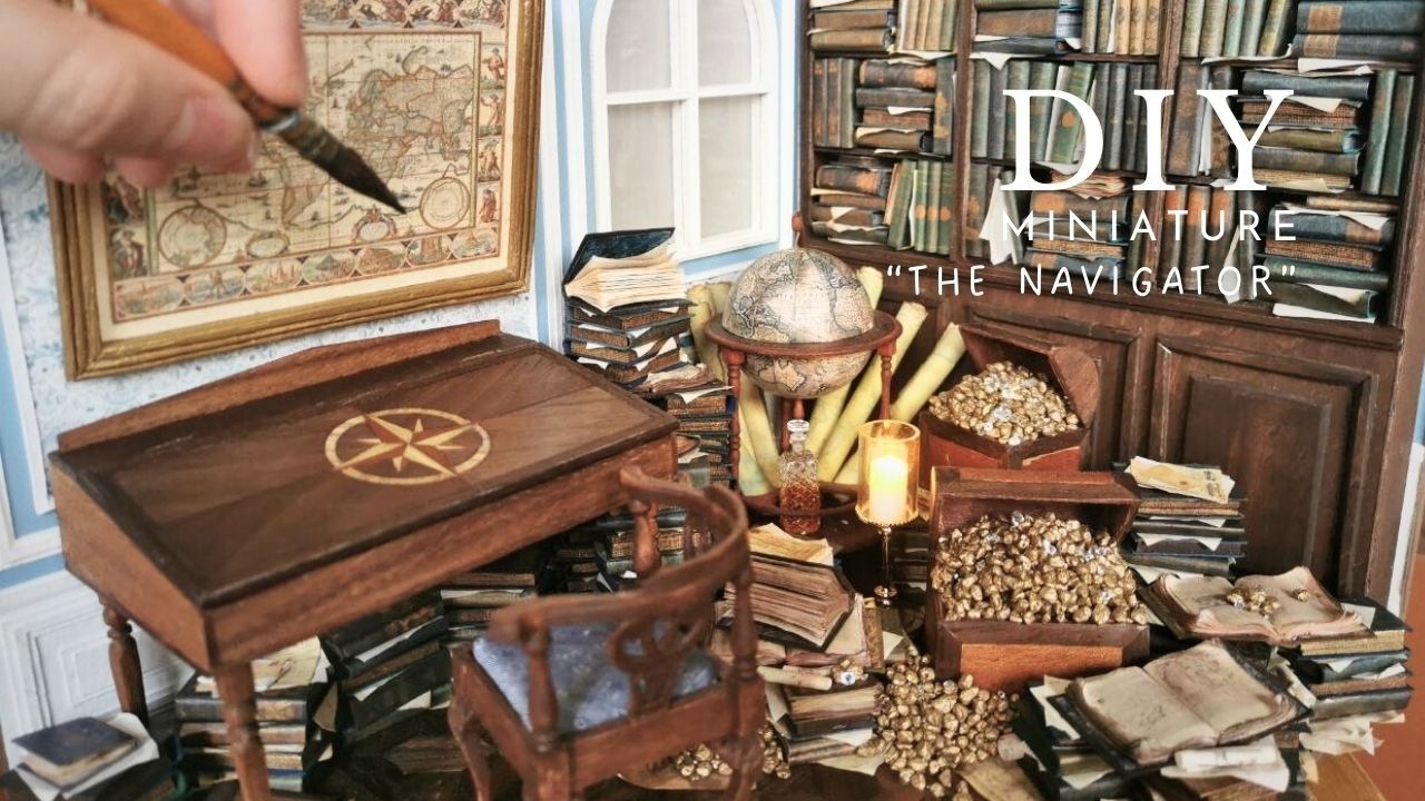 03 The Navigator || A miniature pirate's study with a globe bar cart ♥