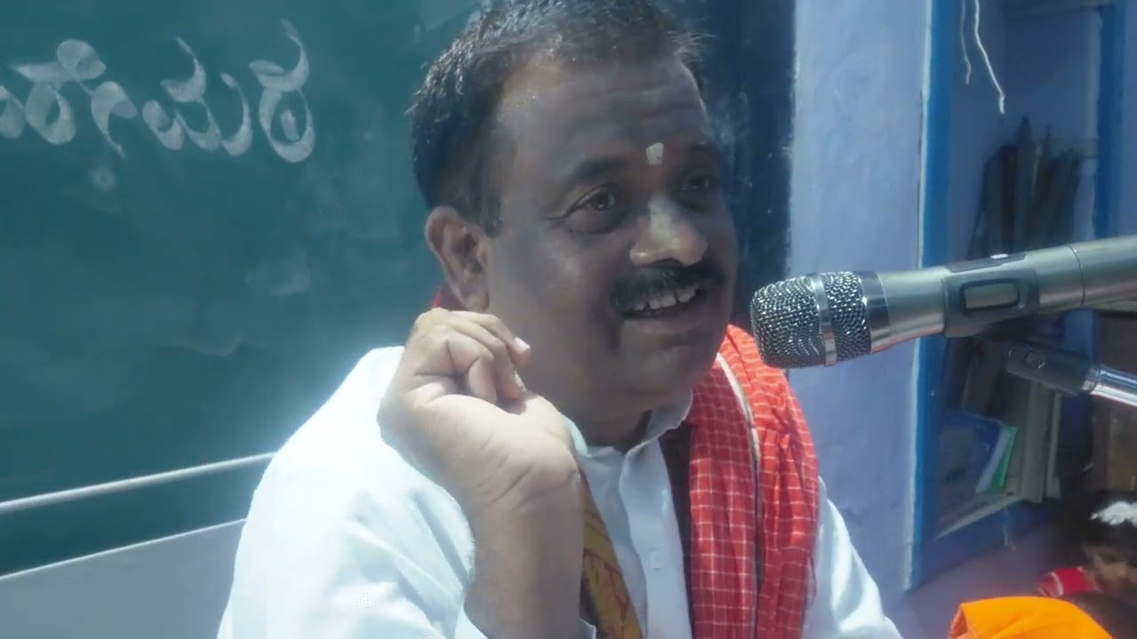 ಹಾಸ್ಯ ಕಥೆಯೊಂದಿಗೆ ಚಂಡ ಮುಂಡರಸಂಹಾರ 