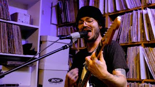 Hyper Minds - "Lost Control" (Live on KXLU)