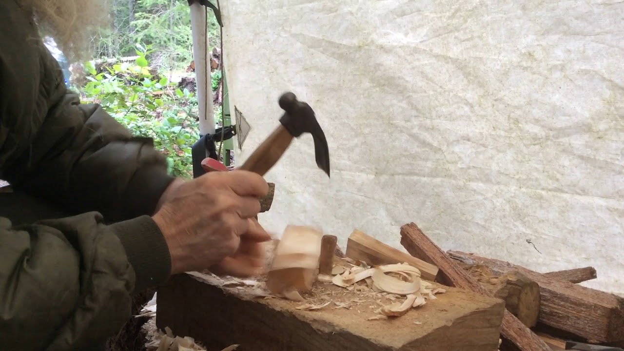 Carving a spoon with spoon adzes. YouTube