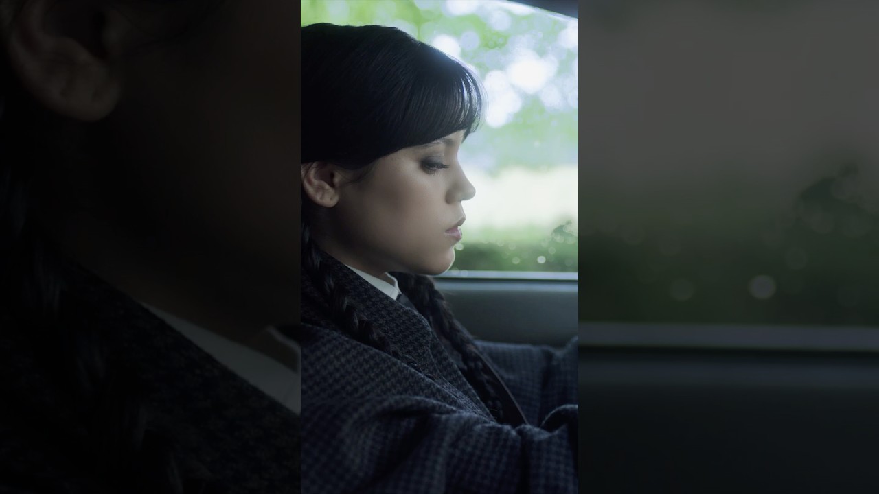 Mercredi apprend &agrave; conduire 😭