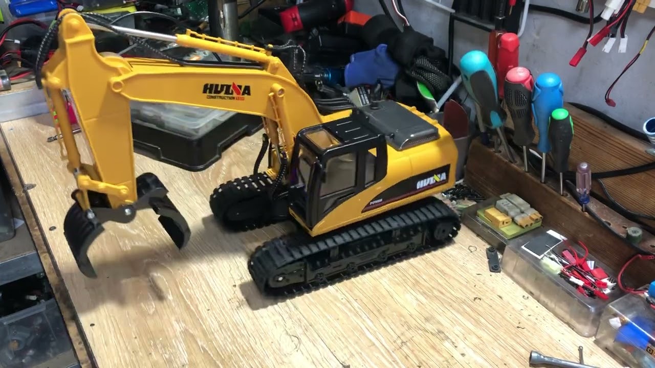 Экскаватор HN1570