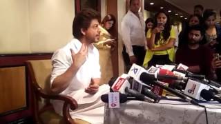 Shahrukh Khan Press Conference for Eid | Eid Celebration 2017