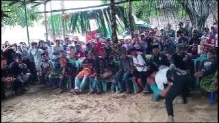 saling banting ,pencak silat bawean
