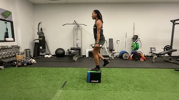 Dumbbell Step-Up Curtsy Lunge - How To workout | With the WeStrive App