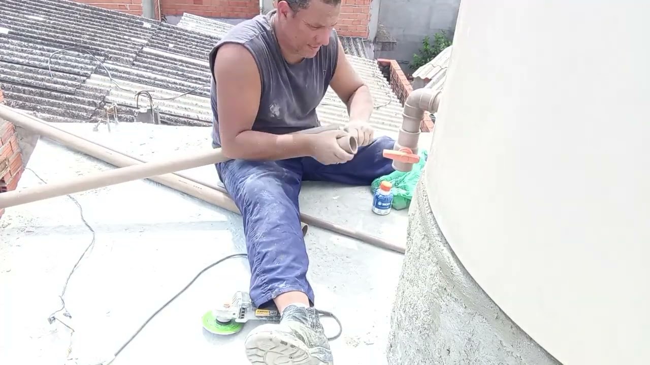 Canos da caixa d'água 