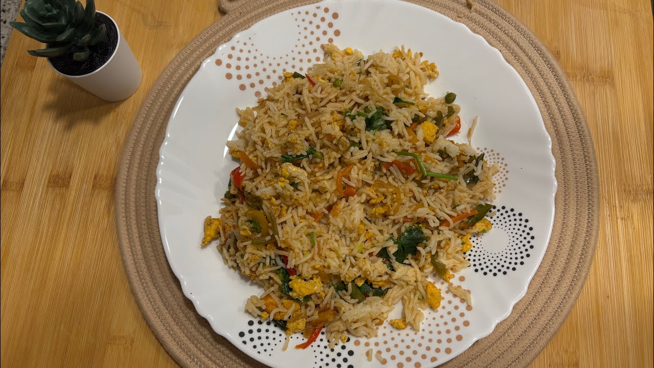 ఇంట్లో easy గా చేసే tasty ఎగ్ ఫ్రైడ్ రైస్ 🍳 | Kids Favorite egg fried rice 