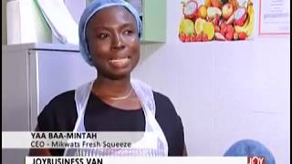 Entrepreneur making healthy profit from squeezing fresh juice - JoyBusiness Van (11-7-19)