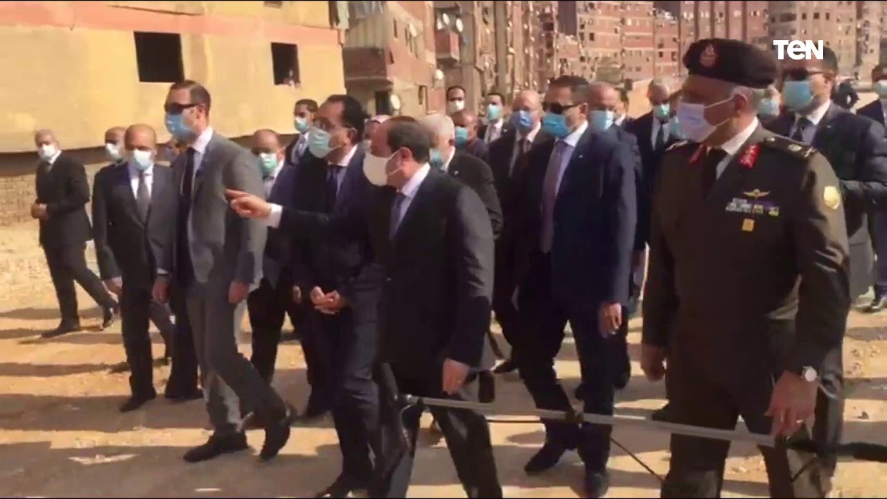 السيسي يتفقد مشروع تطوير عزبة الهجانة.. والأهالي:  بالهتافات والزغاريد «بنحبك يا ريس»
