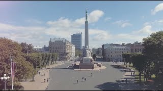 Video thumbnail of "Dzeguzīte - Daudz laimes, Latvija!  + instrumentālais pavadījums un notis (saite zem video)"