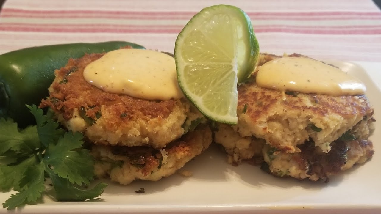 Tuna Cakes with Jalapenos & Cilantro and Sriracha Aioli RecipeKeto