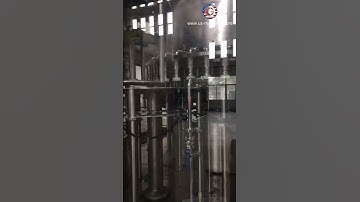 Testing video of automatic high speed rotary PET bottle blowing making machine bottle production lin