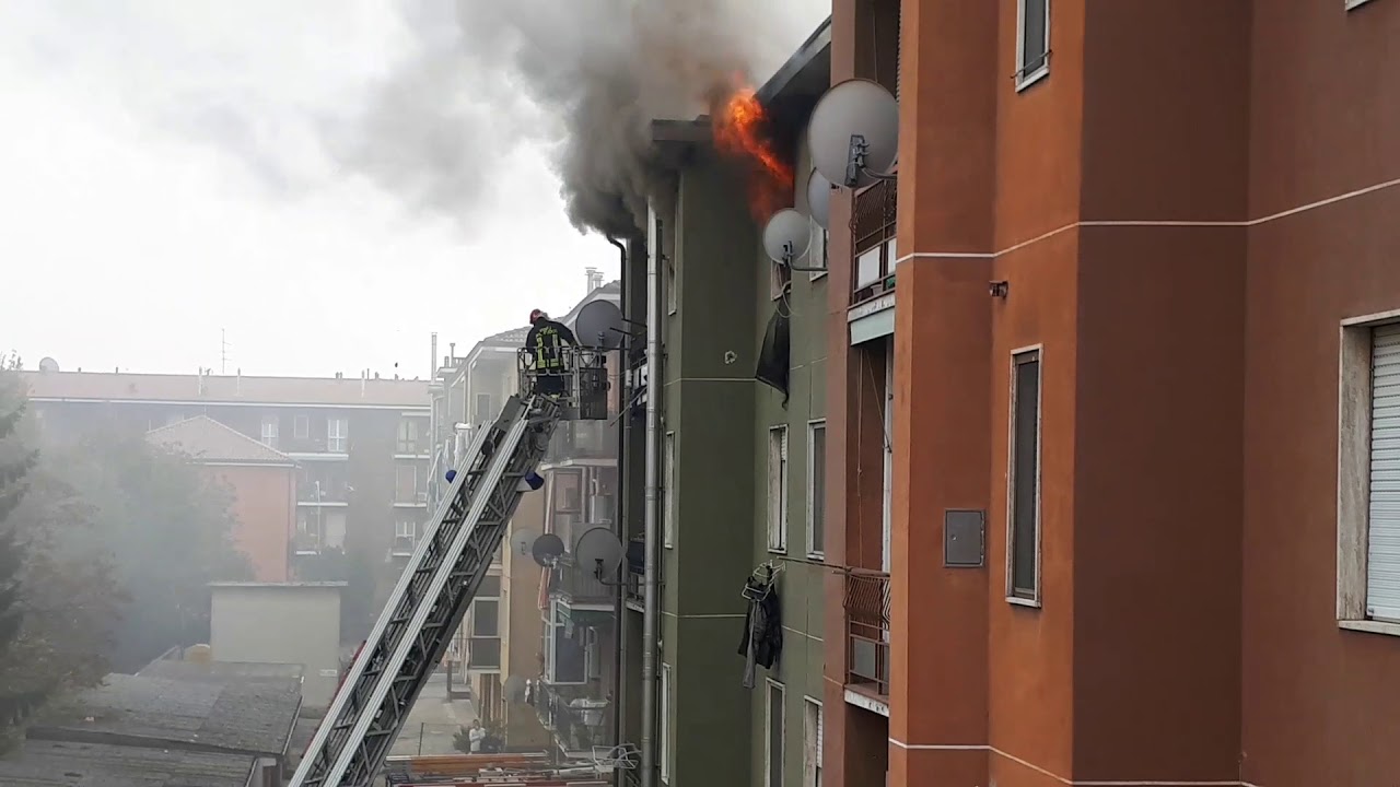 Incendio a Lodi Vecchio