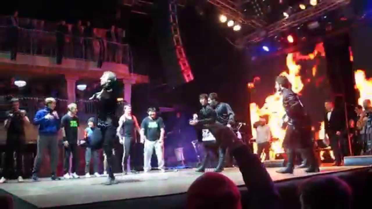 Dance battle: лезгинка (Дагестан)/street dance. Москва в ритмах народов мира 2015.