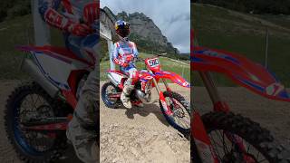 Starting Up Beta’s 350cc 2-stroke Beast!
Firing up the Beta 350cc 2-stroke beast! Been dying to ride the 350RX, and Beta has made it happen while I’ve been in Italy. Riding video for you guys at Arco is up next 😋 #betamotorcycles #2stroke Starting Up Beta’s 350cc 2-stroke Beast!