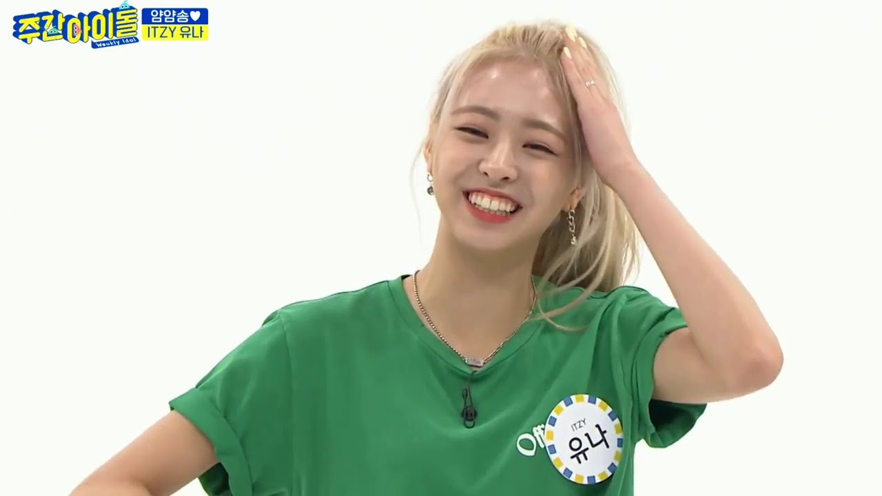 Itzy Yuna Cute and Funny Moments