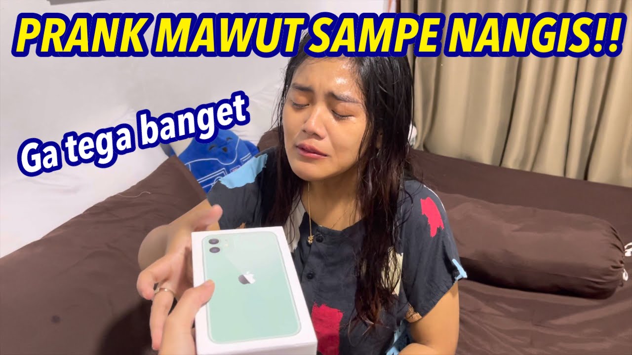 PRANK MAWUT SAMPAI NAGIS..!! || Kasih hadiah iphone