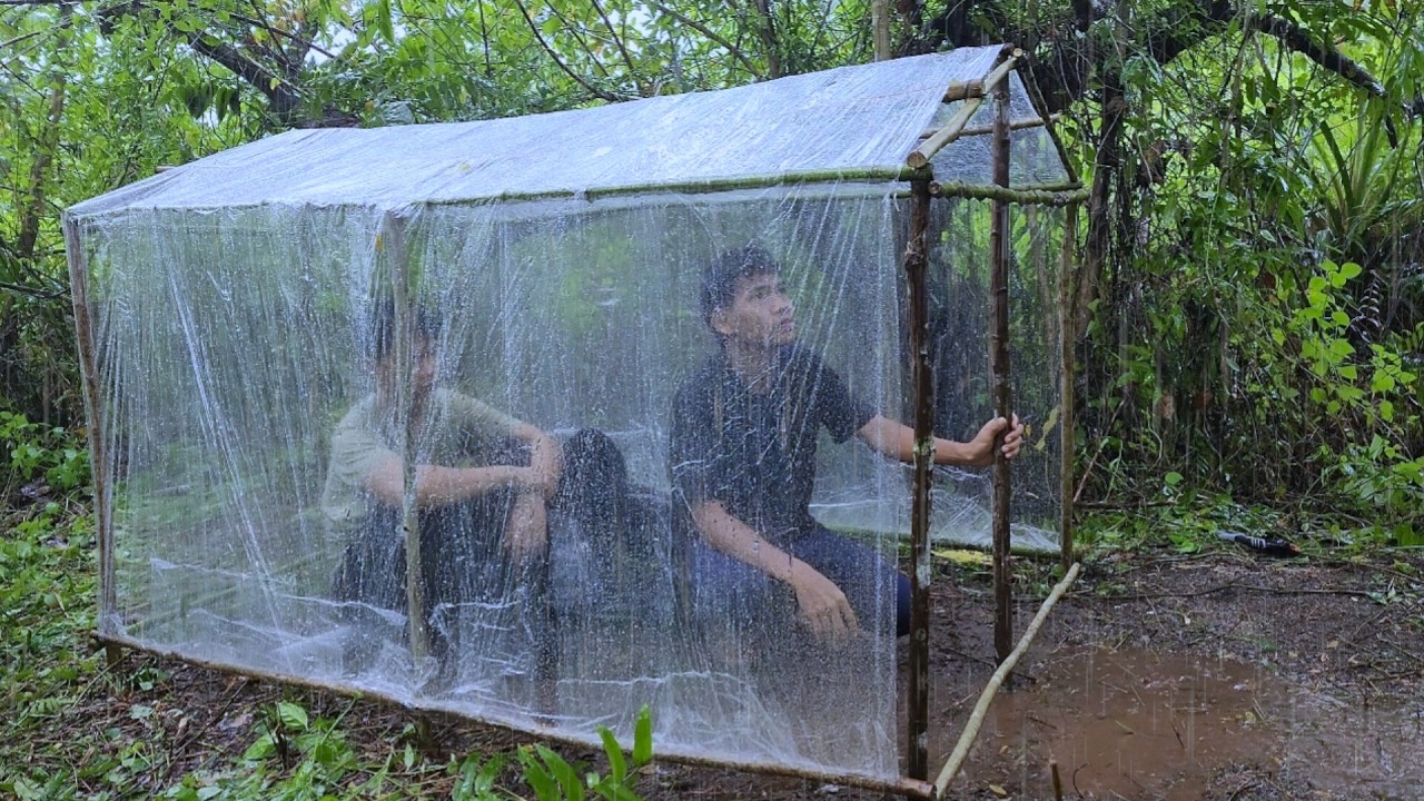 Camping Hujan Deras - 5 Hari Camping Hujan Deras di Hutan, Kumpulan Camping Saat Hujan