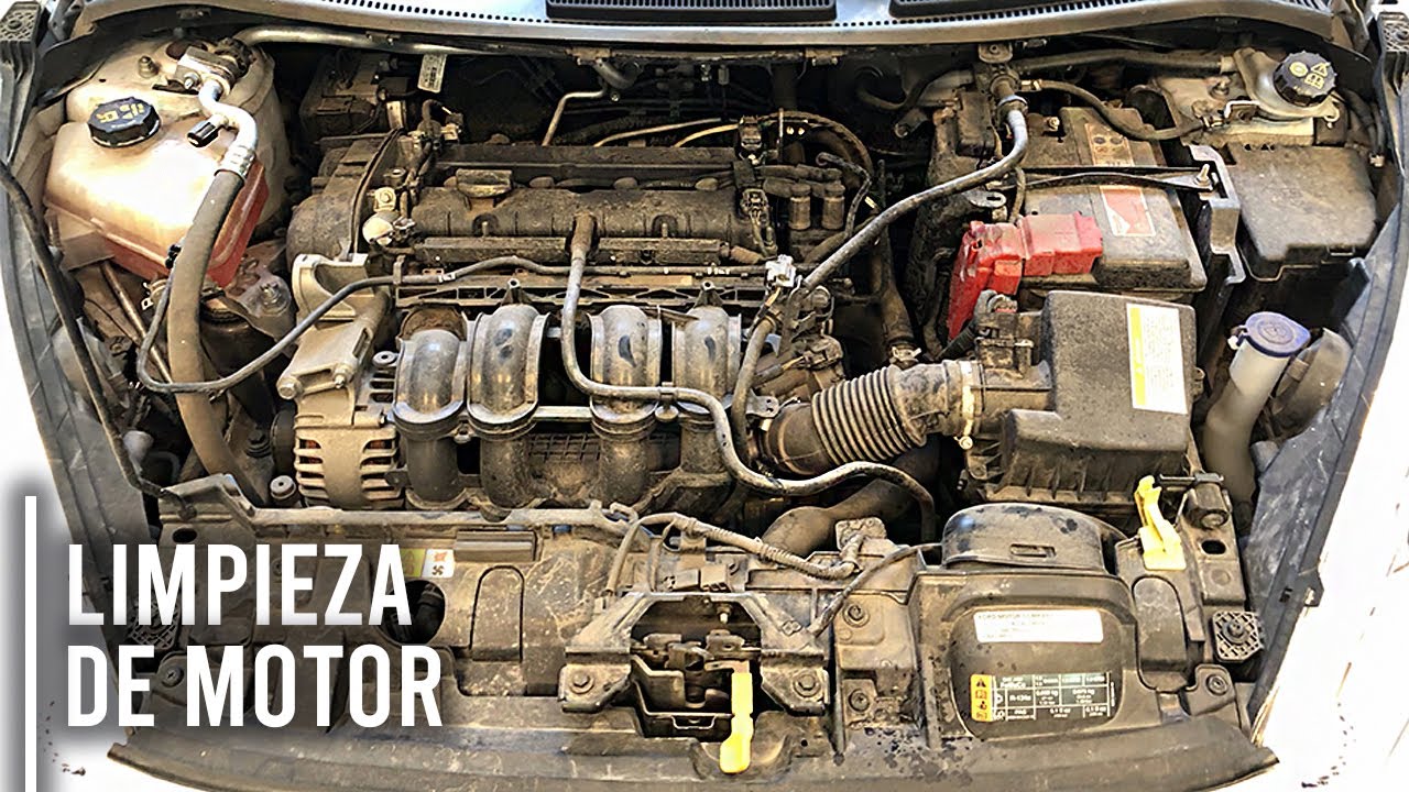 Cómo limpiar el motor de un coche en el taller