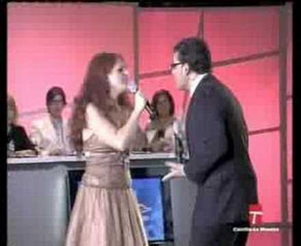 Campillo y Ana Maria cantan "Penelope"