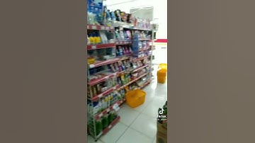 Prank ketawa kuntilanak di Alfamart?! || TikTok: siti_arfah #beranda #short #beranda #fypl #short