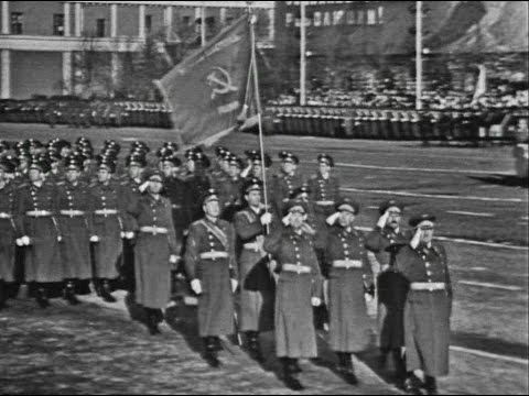Видео: Soviet October Revolution Parade, 1967 Парад 7 Ноября