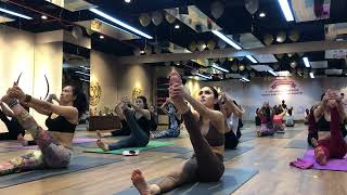 🔥 Hip opening yoga practice with Master Ajay / Jai yoga screenshot 5