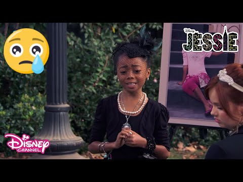 Cenaze Töreni😢| Jessie | Disney Channel TR