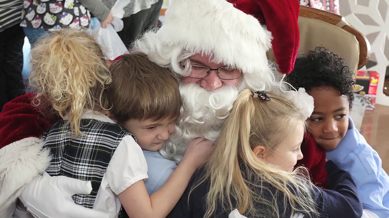 Santa Claus visits children at Mercyhealth YouTube