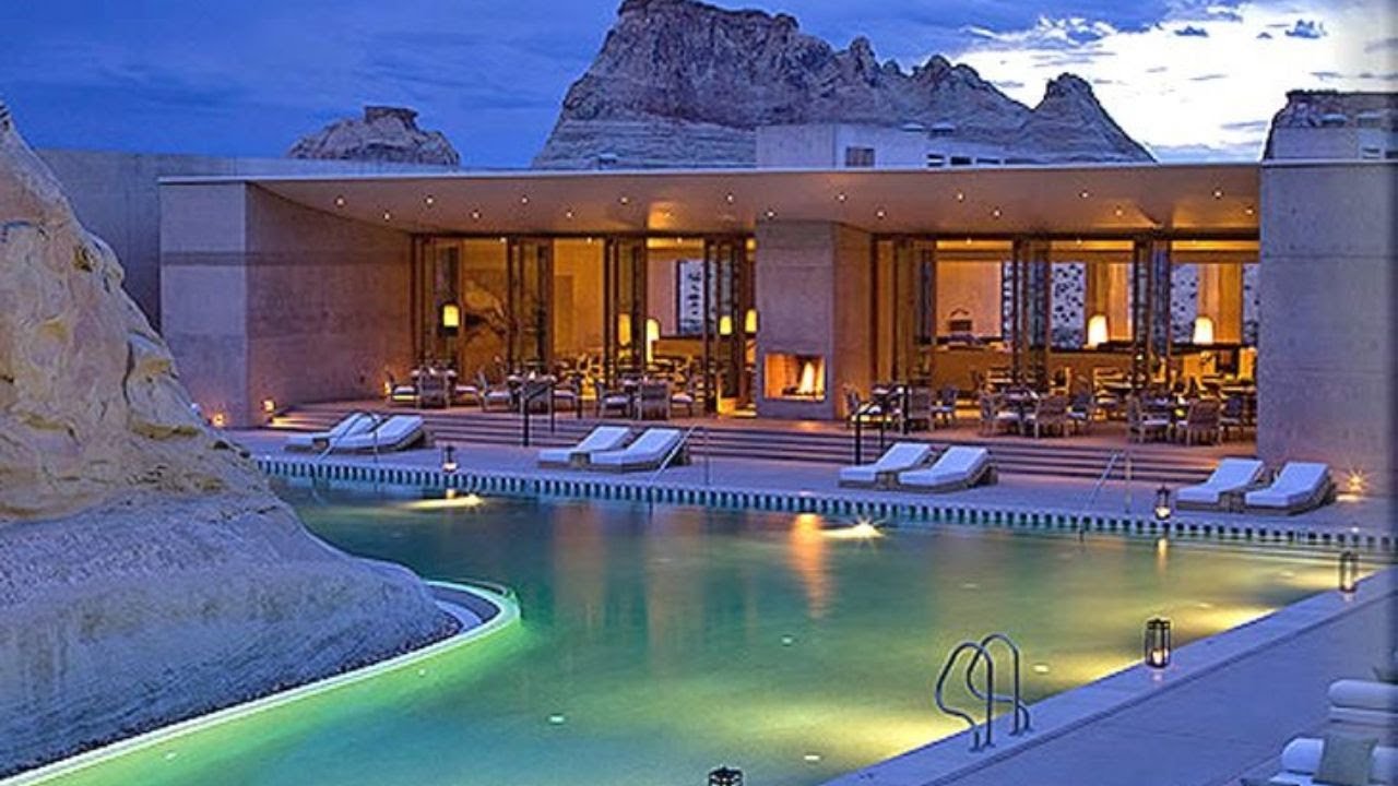 Luxury Hotel